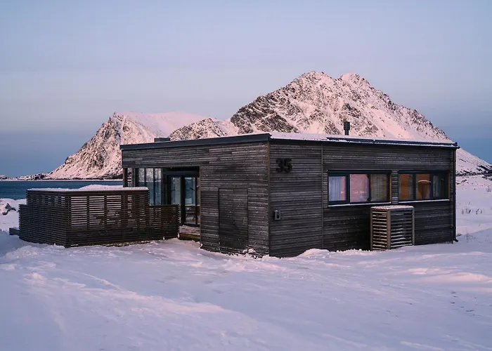 Designhytte Med Jacuzzi Sentralt I Lofoten Сasa de vacaciones *