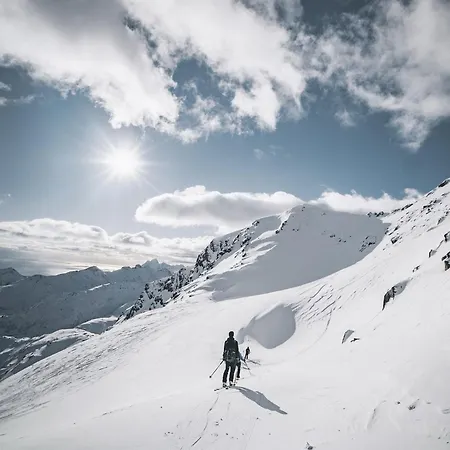 Designhytte Med Jacuzzi Sentralt I Lofoten Kleppstad
