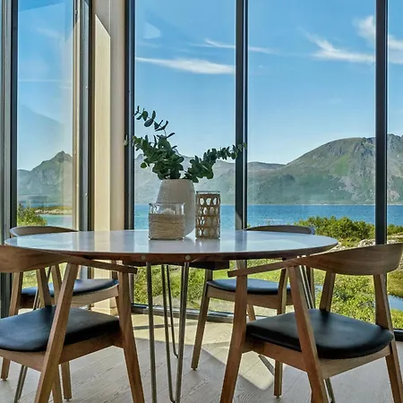 Designhytte Med Jacuzzi Sentralt I Lofoten Kleppstad