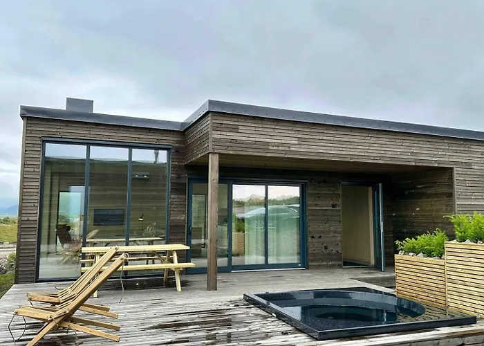 Designhytte Med Jacuzzi Sentralt I Lofoten Kleppstad