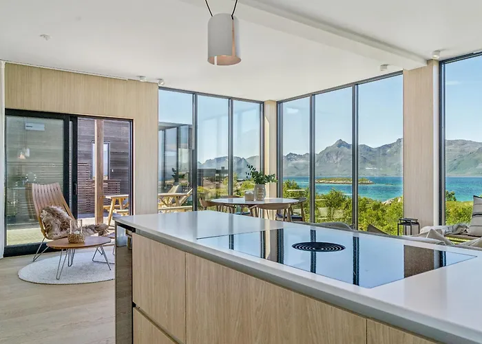 Designhytte Med Jacuzzi Sentralt I Lofoten